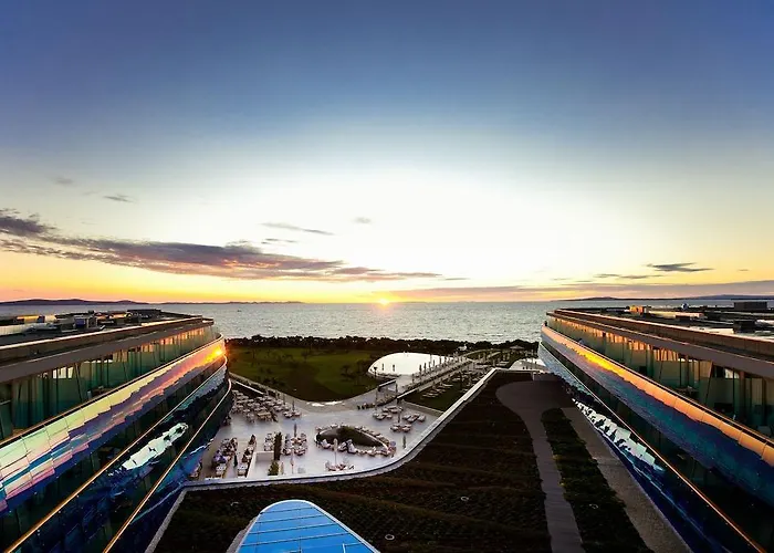 Hotel Falkensteiner & Iadera 5*