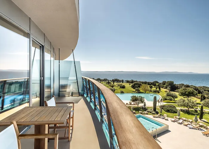 Hotel Falkensteiner & Iadera 5*